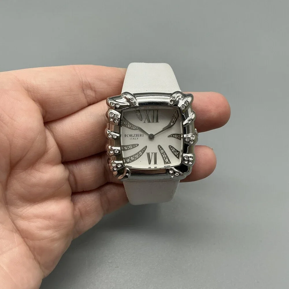 Forzieri Italiana Womens Watch 34mm Silver Tone Leather Crystals New Battery